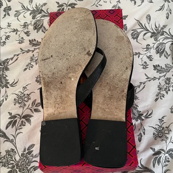 Tory Burch Women's Capri Leather Flip Flop Sandals Sz 8 - Picture 5 of 6